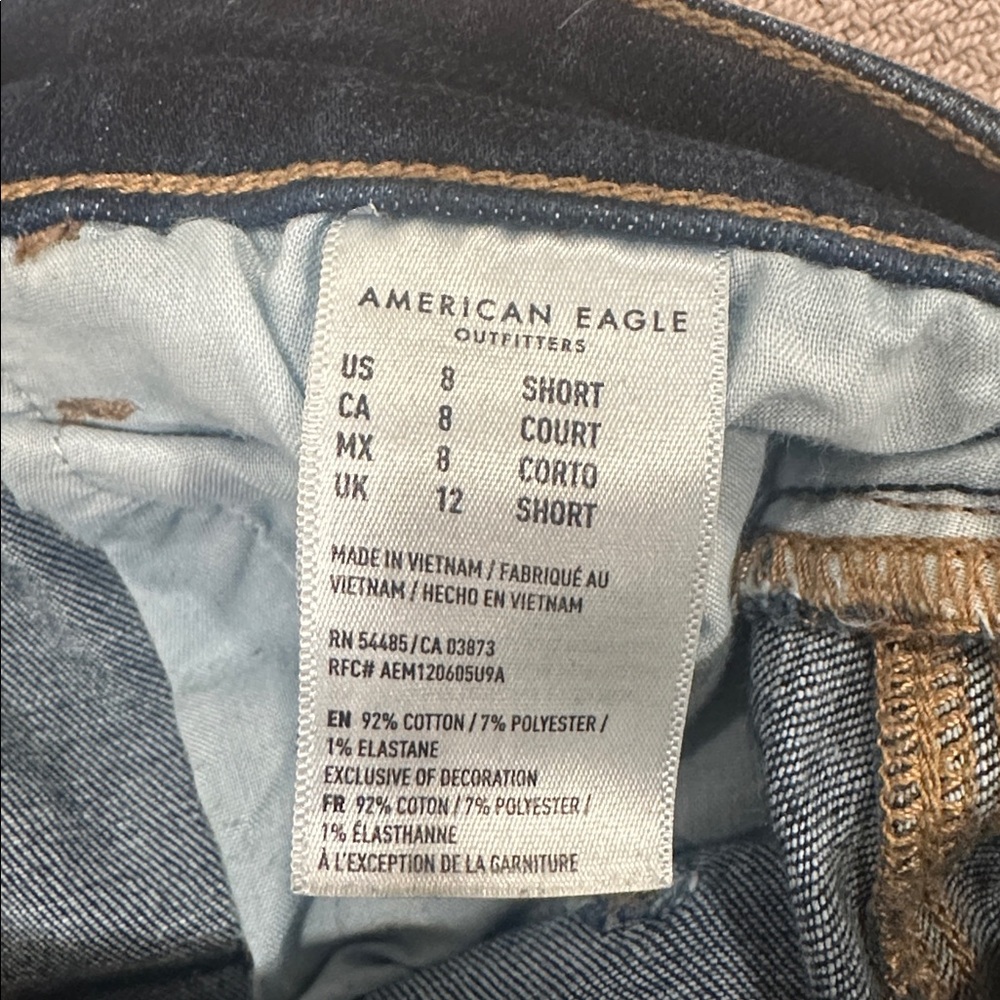 American Eagle 8 Short Hi-Rise Jegging - Picture 3 of 5